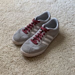 EUC adidas neo sneaker